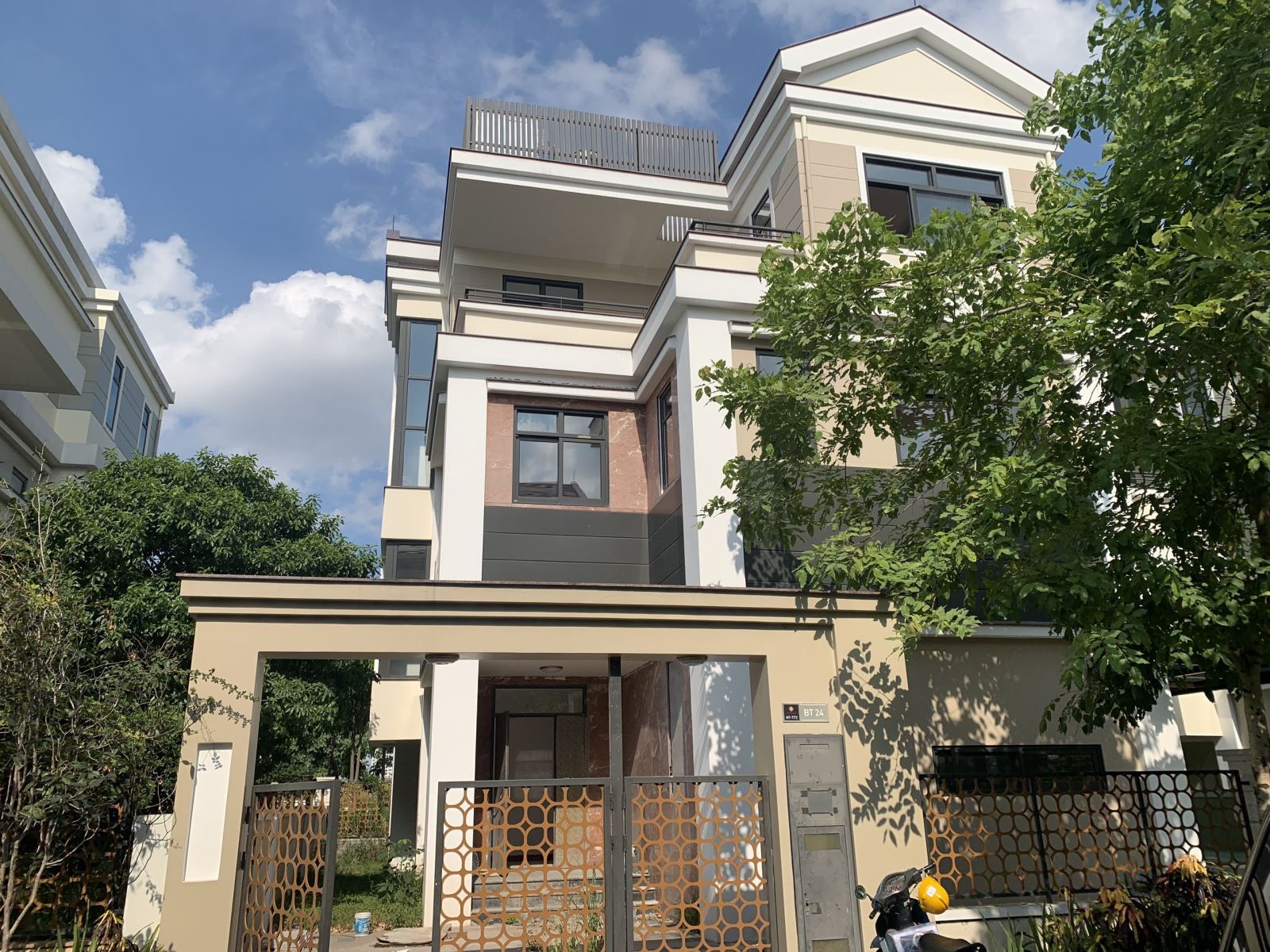 Thiết Kế Nội Thất Biệt Thự Starlake Tây Hồ Tây